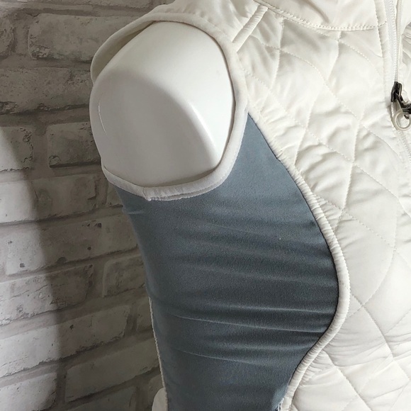 Athleta gray and white quilted vest, XXS - Picture 5 of 8